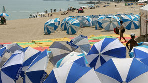 "너무 더워서"…경북 동해안 해수욕장 올해 장사 망쳤다