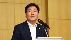 성윤모 산업장관 후보자 "산업 경쟁력 확보에 모든 역량 집중"