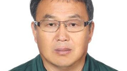 경찰, 봉화 엽총 사건 범인 제압 박종훈 씨에 표창&middot;보상금 전달