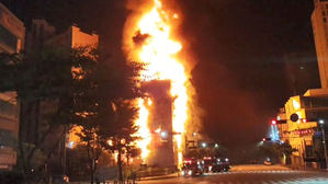 도심 속 대형 불기둥 치솟아&hellip;놀란 주민 150명 긴급대피