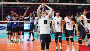 한국 남자배구, 이란에 막혀 은메달