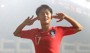 닫혔던 일본 골문 열어젖힌 이승우 "일본 꺾어 기분 더 좋다"