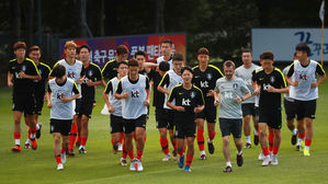 AG 금빛 전사 합류 벤투호, 24명 완전체 집결&hellip;비공개 전술훈련