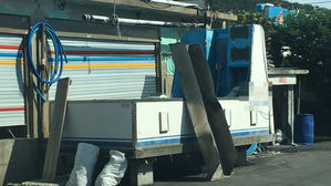 1t 화물 트럭에 수족관 붙여 활어차로…불법 개조 일당 검거