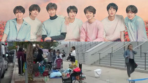 [SBS Star] VIDEO: Fans Camp Out for BTS' Concert in Los Angeles