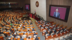 김관영 교섭단체 연설에 민주당 '협치 기대' 한국당 '靑 보조 맞추나'