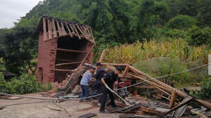 중국 윈난 푸얼시에서 규모 5.9 지진&hellip;4명 부상&middot;주택 파손