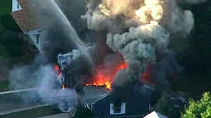 미국 보스턴서 연쇄 가스폭발…주택 39채 화염