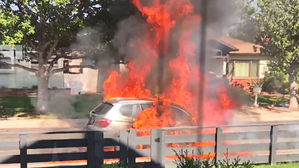 美서 도로변 세워져 있던 BMW 화재…"원인 조사"