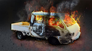 "마흔 넘도록 취직&middot;결혼 못 해" 주차 차량에 불 지른 40대 구속