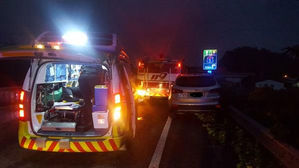 119구급대원, 사고 차량서 구조 중 급출발에 치여 중상