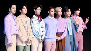 [SBS Star] GOT7 Sweeps Music Charts Worldwide with 'Present : YOU'!