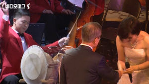 북한의 핵인싸 다 모였다&sim; 김정은이 준비한 '환영예술공연' 하이라이트