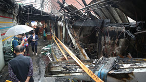 영등포중앙시장 화재로 점포 7개 소실&hellip;"인명피해 없어"