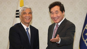 이 총리 "중국, 한반도 비핵화&middot;평화 정착 계속 지지해달라"