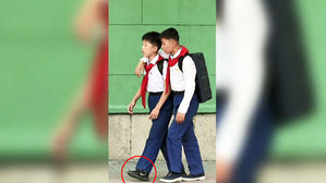 [고현준의 뉴스딱] 나이키 운동화 신고 스마트폰 사용&hellip;평양 주민도 '눈길'