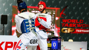 이다빈, 세계 1&middot;2위 꺾고 월드태권도 그랑프리 첫 우승