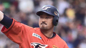 송광민, 짜릿한 역전 만루 홈런!&hellip;한화 2연패 탈출