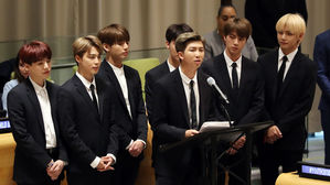 이낙연 총리, 문 대통령과 BTS 김남준의 '유엔발 울림' 소개