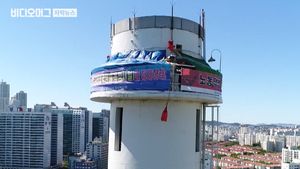 굴뚝에서, 거리에서 "귀 기울여주세요"&hellip;명절 잊은 농성