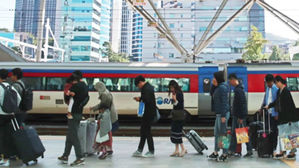 "아쉽지만 다시 일상으로"&hellip;추석 연휴 마지막 날 '차분'