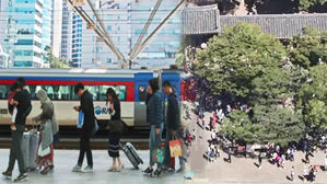 연휴 막바지 아쉬운 이별…양손 가득 '고향의 정'