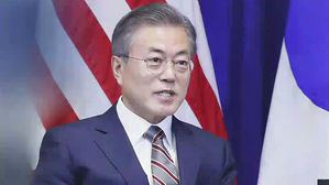 문 대통령 "올해 안 종전선언도 가능…주한미군은 계속 주둔"