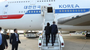 문 대통령, 유엔 외교 후 귀국길…2차 북미 정상회담 가시화 성과