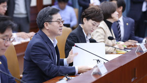 김동연 "美 금리 인상, 시장 충격 제한적"