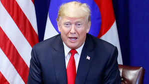 트럼프, 결국 임시예산안 서명&hellip;연방정부 셧다운 막아