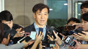 이주열 "미 금리 인상 예견된 결과…내외 금리 차 좀 더 경계심"