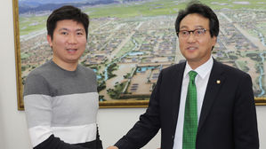 안민석, 유승민 IOC 위원 면담&hellip;"올림픽 남북 공동유치 꼭 이루자"