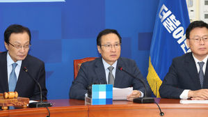 홍영표 "심재철, 명백한 범죄행위…국회 윤리위에 제소"