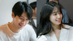 [SBS Star] Hyun Bin & Park Shin Hye's First Read-through for Their New Drama!