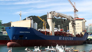 [속보] "러 대사관 '한국, 부산 억류 러 화물선 억류 해제'"