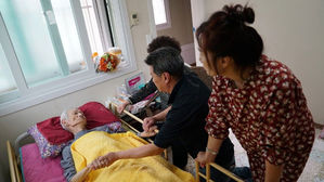 [모닝 스브스] "한 달 남았습니다" 암 말기 아버지를 위한 아들의 선택