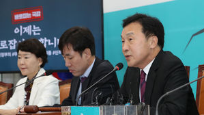 손학규 "김동연·장하성 경질하고 기업 자유롭게 해야"