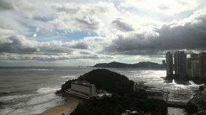 태풍 '콩레이' 한반도 떠나…포항 앞바다 통해 동해로 빠져