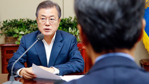 문 대통령 "한반도 급변에도 국회 제자리, 판문점 선언 상정도 안 해"