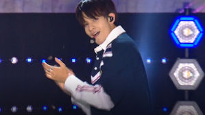 [SBS Star] VIDEO: Samuel Impresses Everyone with Flawless Cover of SEVENTEEN 'CLAP'