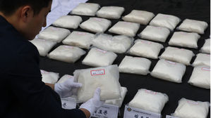 '필로폰 112㎏ 밀반입'&hellip;국정원 첩보→경찰&middot;관세청 수사 공조