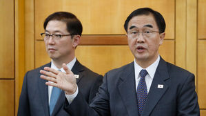 조명균 "철도 연결 유엔사와 긴밀 협의&hellip;남북 일정 차질 없게"