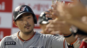 한화 송광민, 가을야구 극적 합류&hellip;한용덕 감독 포용