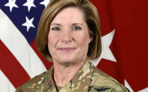 美 육군도 유리천장 깼다&hellip;77만 병력 이끄는 사령관에 여성 장군