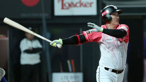 kt 이진영 은퇴&hellip;"젊은 친구들에게 기회 양보"