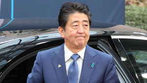 中 매체, 아베 첫 방중 띄우기&hellip;"中日, 상호인식 개선해야"