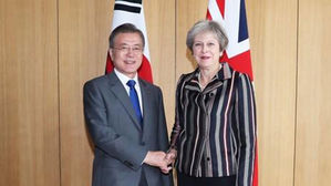 문 대통령 "비핵화 견인책 필요"&hellip;英&middot;獨 "공감, 北도 CVID 해야"