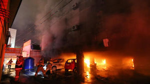 10명 사상 김해 원룸 화재, 주차장 천장서 발화&hellip;전기요인 무게