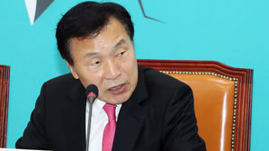 손학규 "대통령 할 일은 경제살리기…시장주의자에 부총리맡겨야"