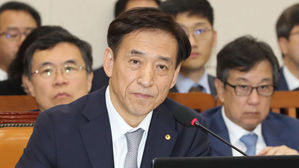 [속보] 이주열 "금리 인상 1회로 끝날지 지금으로선 판단 어려워"